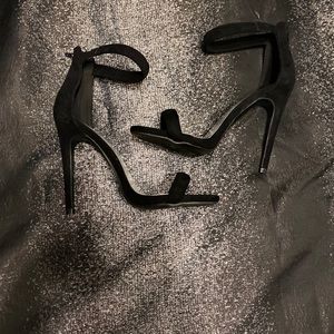 qupid open toe black heels